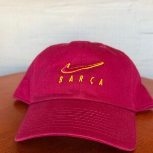 Nike Barça Embroidered Baseball Cap - Magenta with Yellow Logo